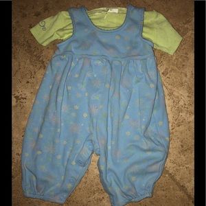 Carter’s sun suit 12-9M with green tee 12-9M
